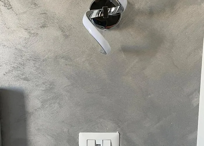 Ilary トロペーア